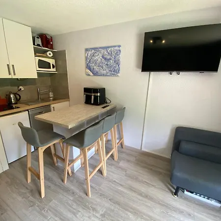 Cosy Proche Pistes Du Linga Avec Terrasse, Parking Inclus - Fr-1-693-111 Appartement *